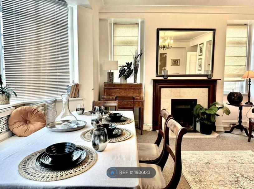 Executive Knightsbridge Apartment ลอนดอน ภายนอก รูปภาพ