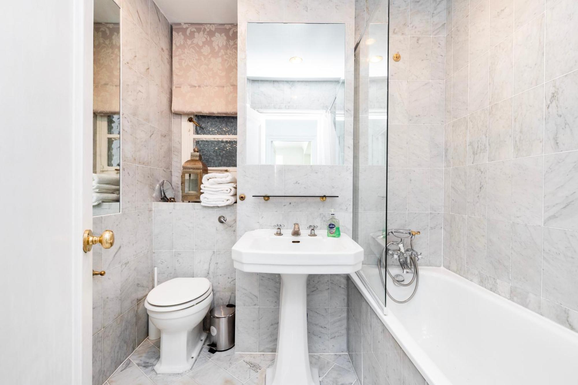 Executive Knightsbridge Apartment ลอนดอน ภายนอก รูปภาพ